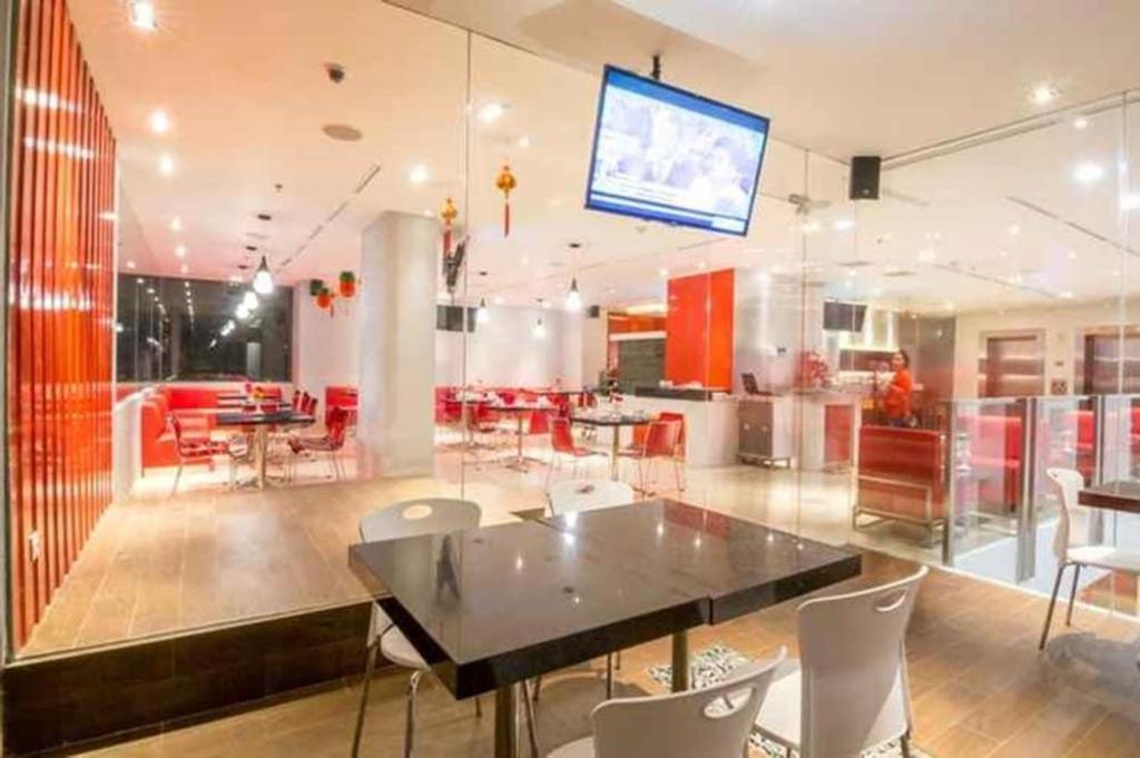 雅加达红星酒店 外观 照片